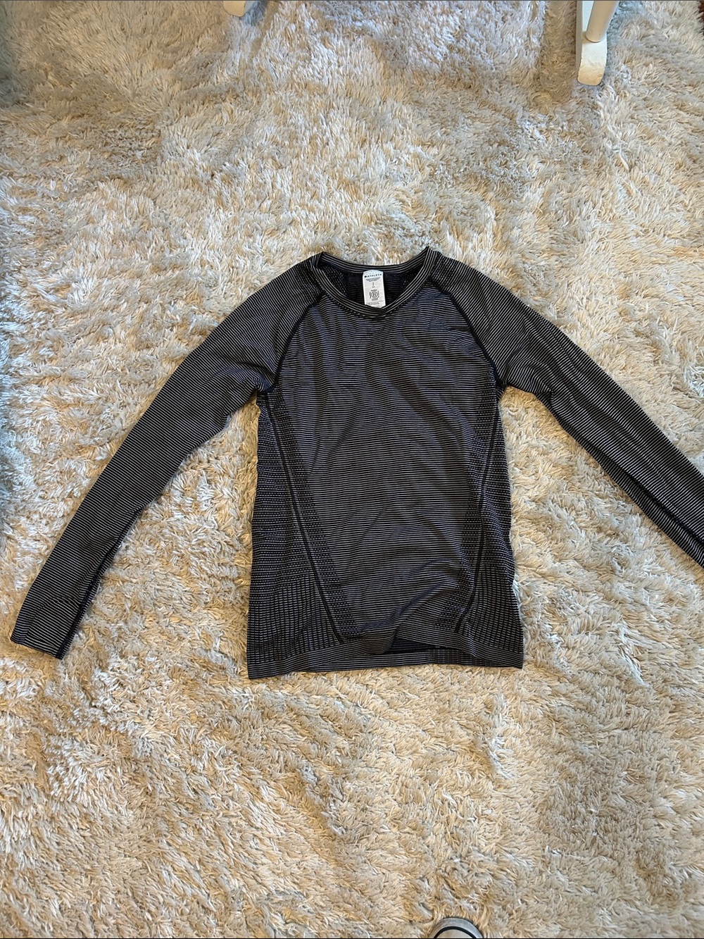 Womens Long Sleeve Athletic Top - Black